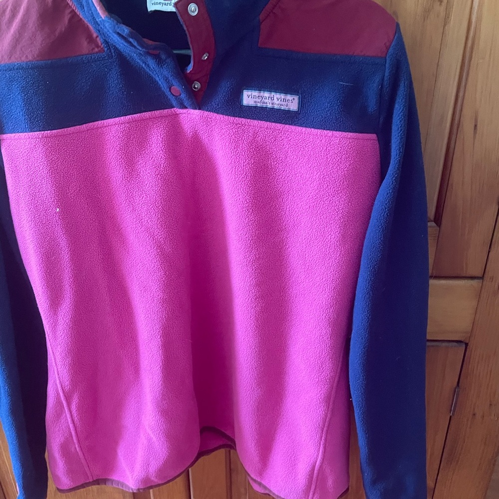 Warm pink fleece Vineyard Vines pullover